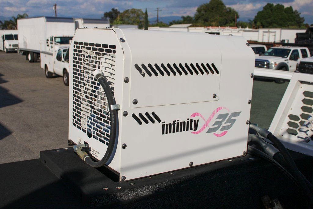 Used 2019 Ford F750 2WD Regular Cab Super Duty image 12