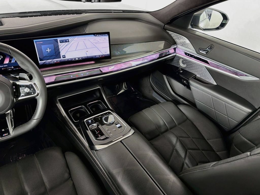 Used 2023 BMW 760i xDrive w/ Luxury Rear Seating Package AWD/4WD image 25