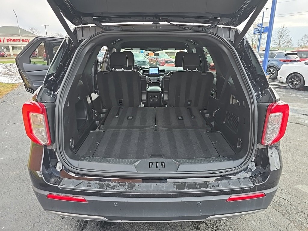 Used 2020 Ford Explorer XLT w/ Equipment Group 202A image 19