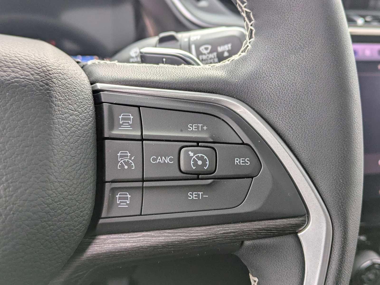 Used 2025 Jeep Grand Cherokee L Limited w/ Trailer Tow Package image 24