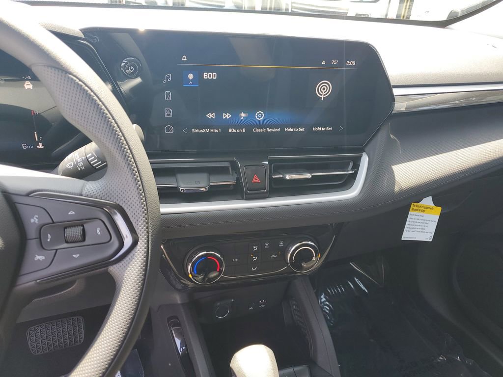 New 2026 Chevrolet TrailBlazer LT w/ Midnight Edition FWD image 23