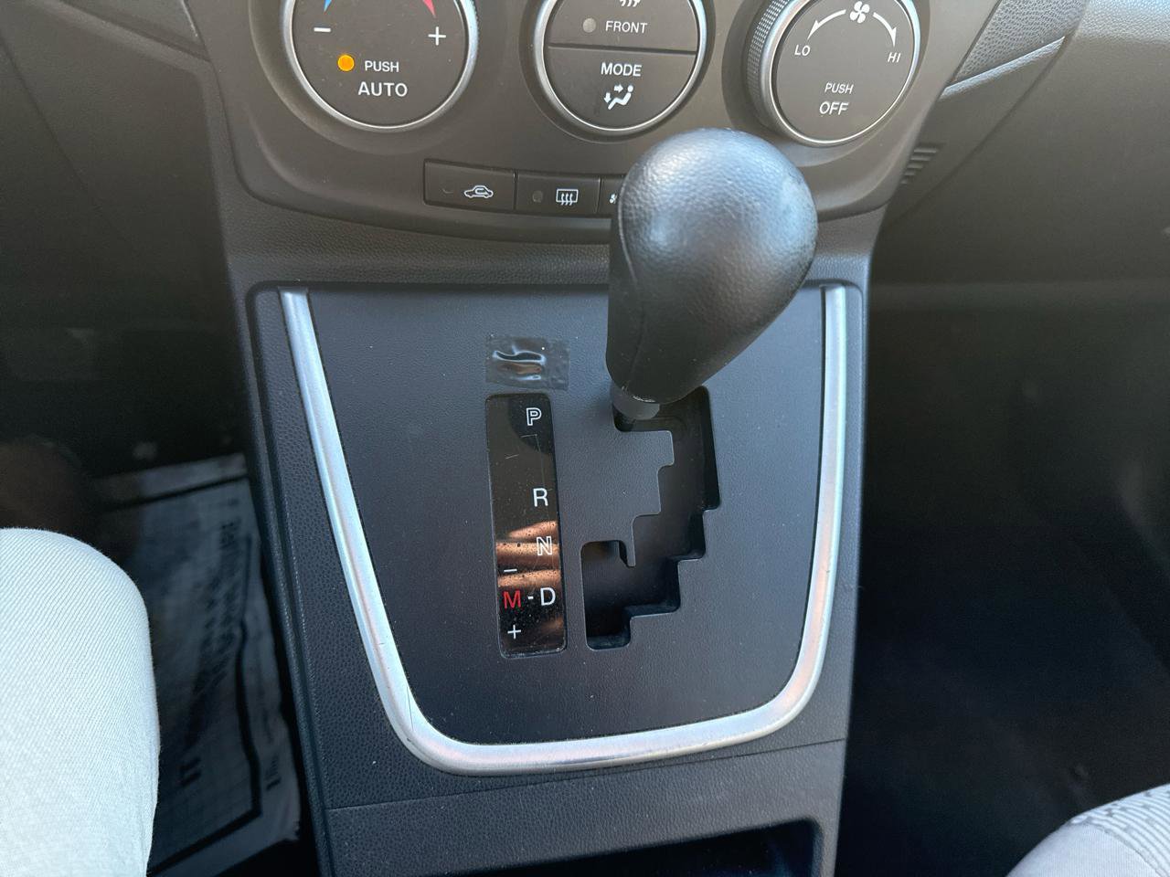 Used 2012 MAZDA MAZDA5 Sport image 19