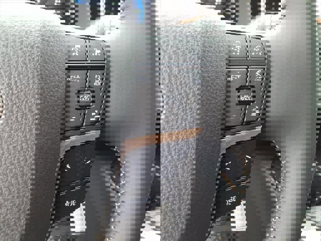 New 2025 Toyota Crown Signia XLE image 22