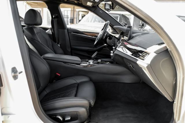 Used 2023 BMW 530e RWD image 42