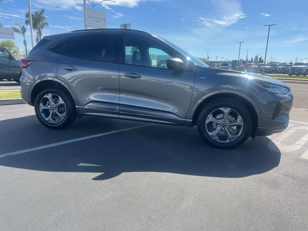 Used 2024 Ford Escape ST-Line image 8