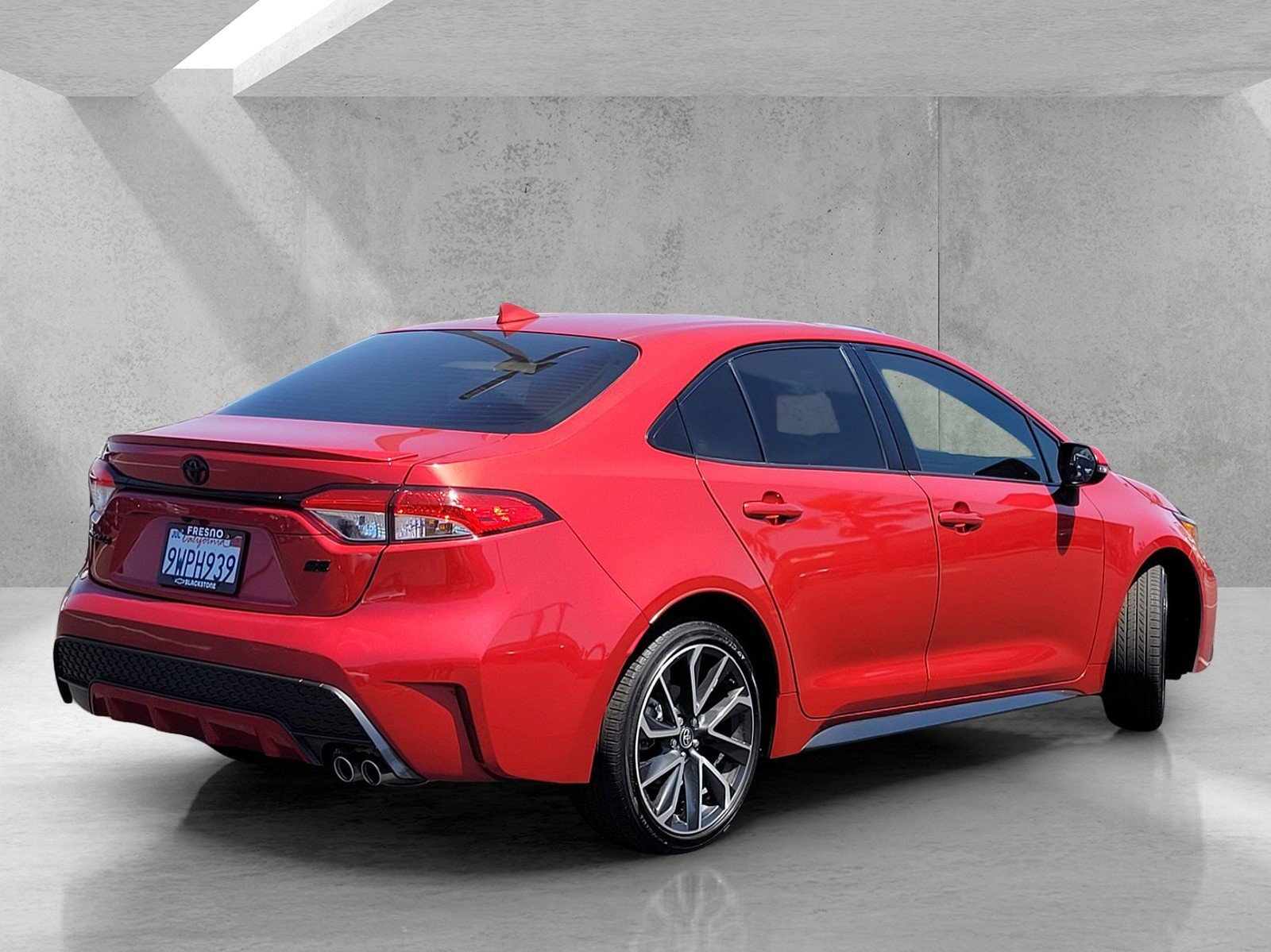 Used 2021 Toyota Corolla SE FWD image 5