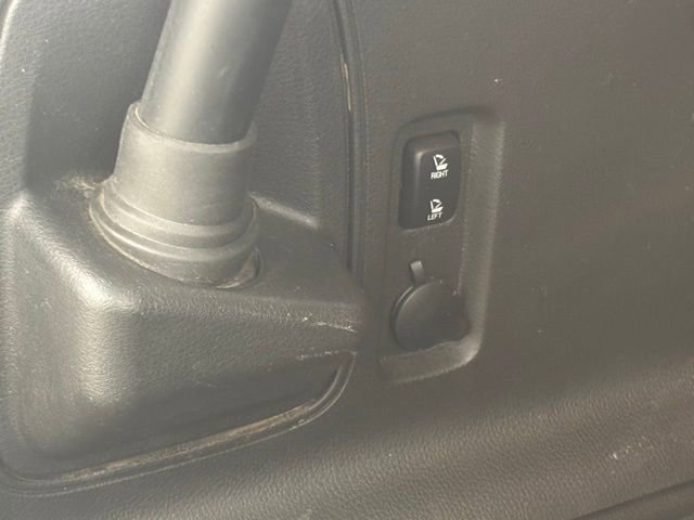 Used 2014 Ford Edge Limited w/ Driver Entry Package FWD image 8