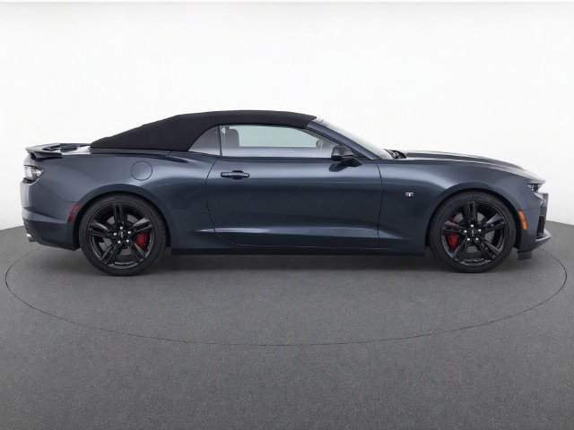 Used 2022 Chevrolet Camaro LT w/ RS Package RWD image 8