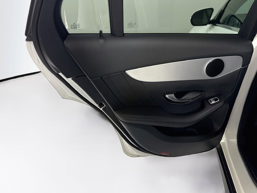 Used 2019 Mercedes-Benz GLC 300 image 26