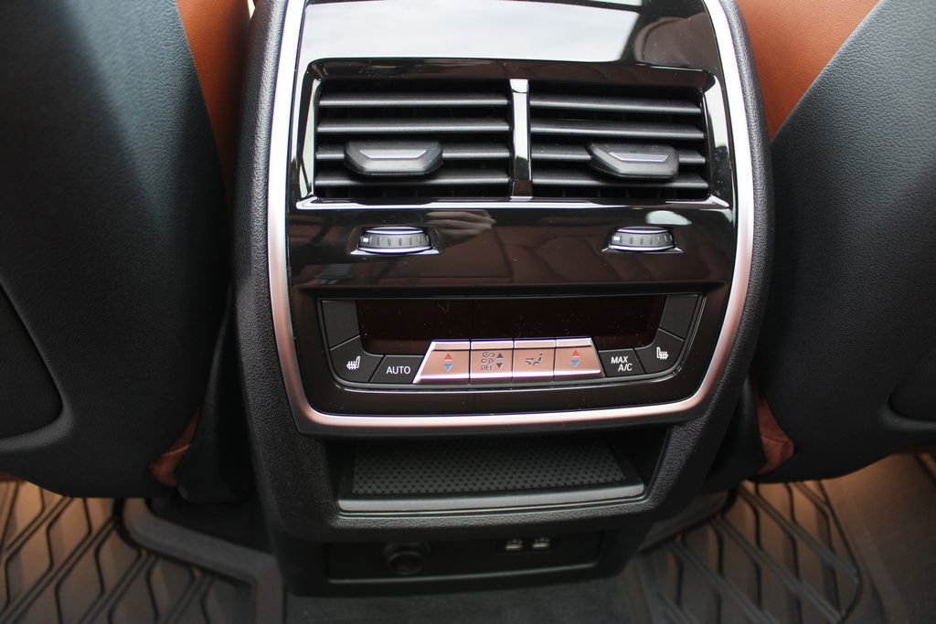 New 2026 BMW X5 xDrive40i w/ M Sport Package image 39