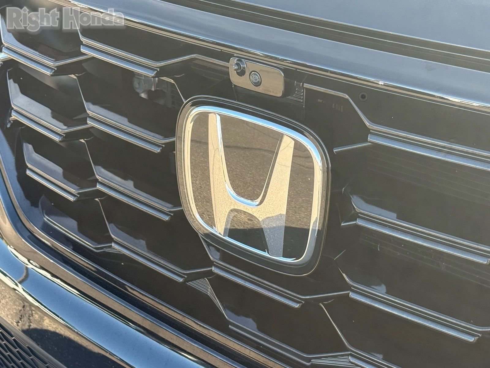 Certified 2025 Honda Pilot Black Edition image 33