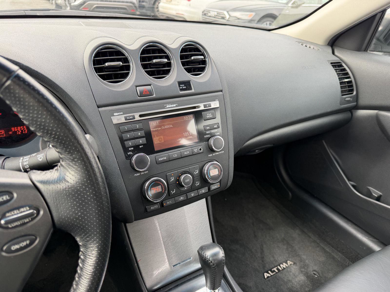 Used 2010 Nissan Altima 2.5 SL w/ SL Pkg image 16