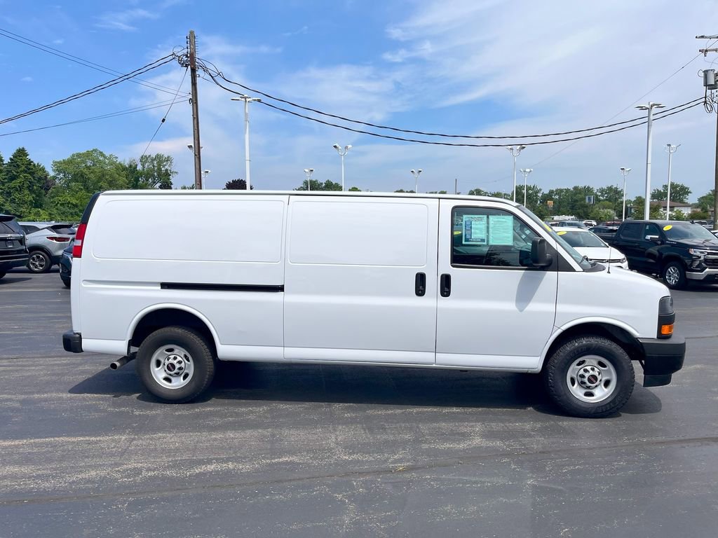 Used 2024 GMC Savana 2500 Extended w/ Driver Convenience Package RWD image 5