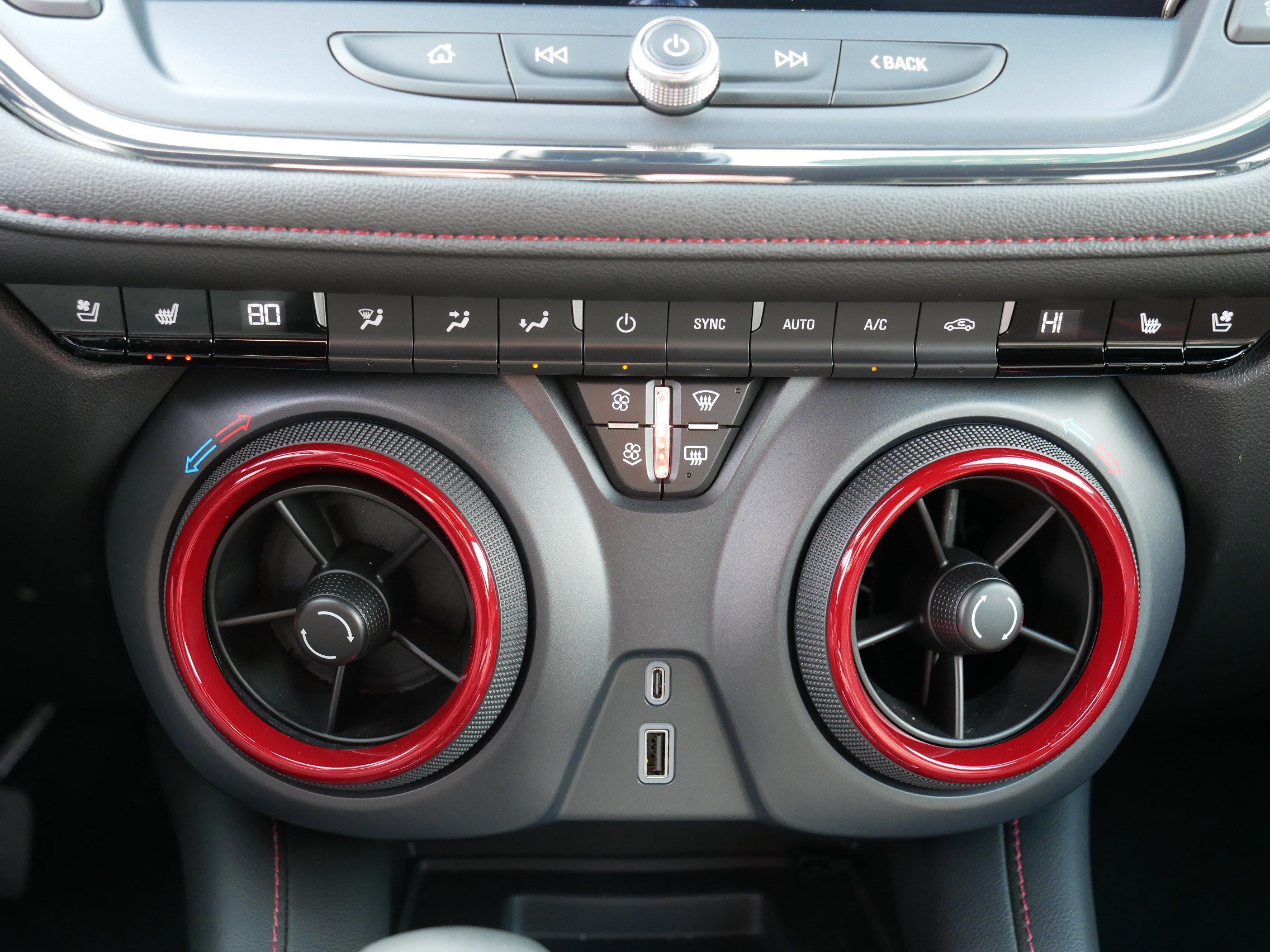 Certified 2025 Chevrolet Blazer RS w/ Enhanced Convenience Package image 23