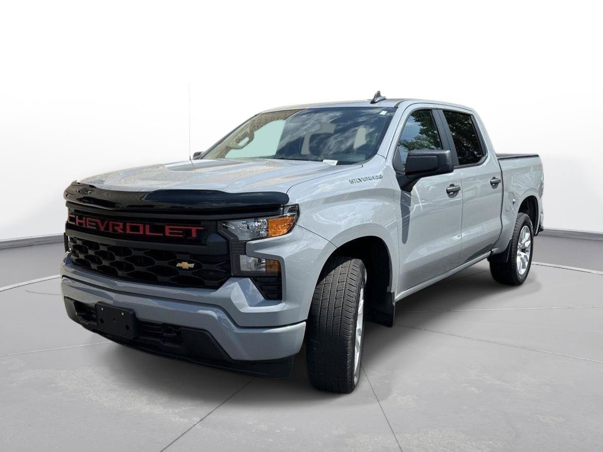 Used 2024 Chevrolet Silverado 1500 Custom RWD image 2