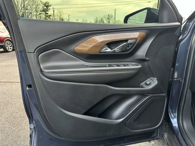 Used 2019 GMC Terrain SLE w/ Driver Convenience Package image 13