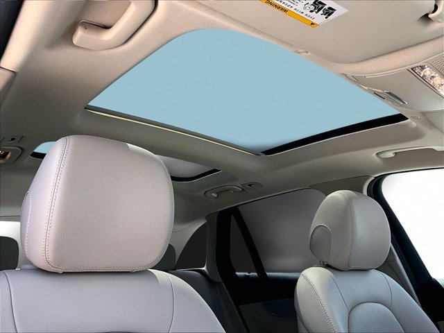 Certified 2022 Mercedes-Benz GLC 300 image 17