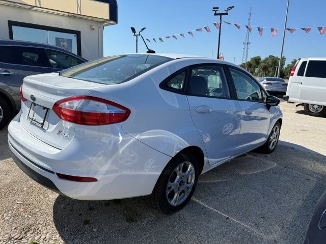 Used 2015 Ford Fiesta SE FWD image 5