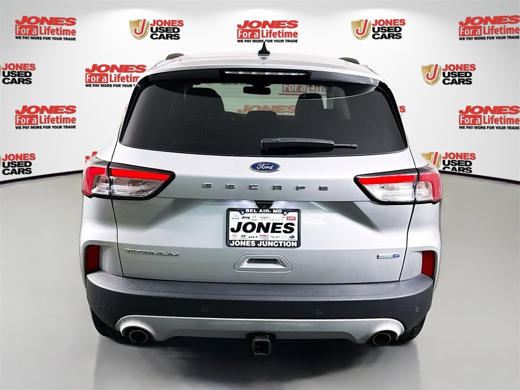 Used 2020 Ford Escape Titanium image 15