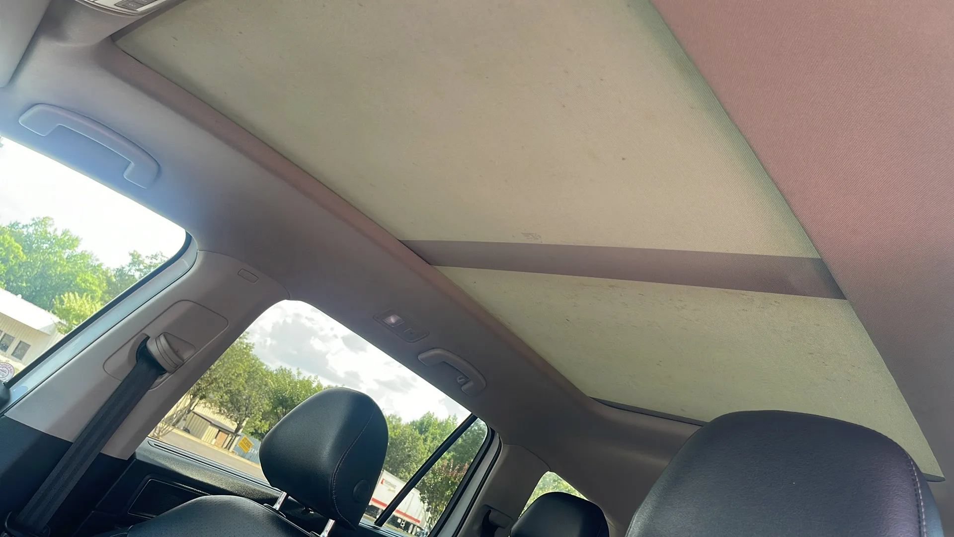 Used 2019 Volkswagen Atlas SE w/ Panoramic Sunroof Package FWD image 21