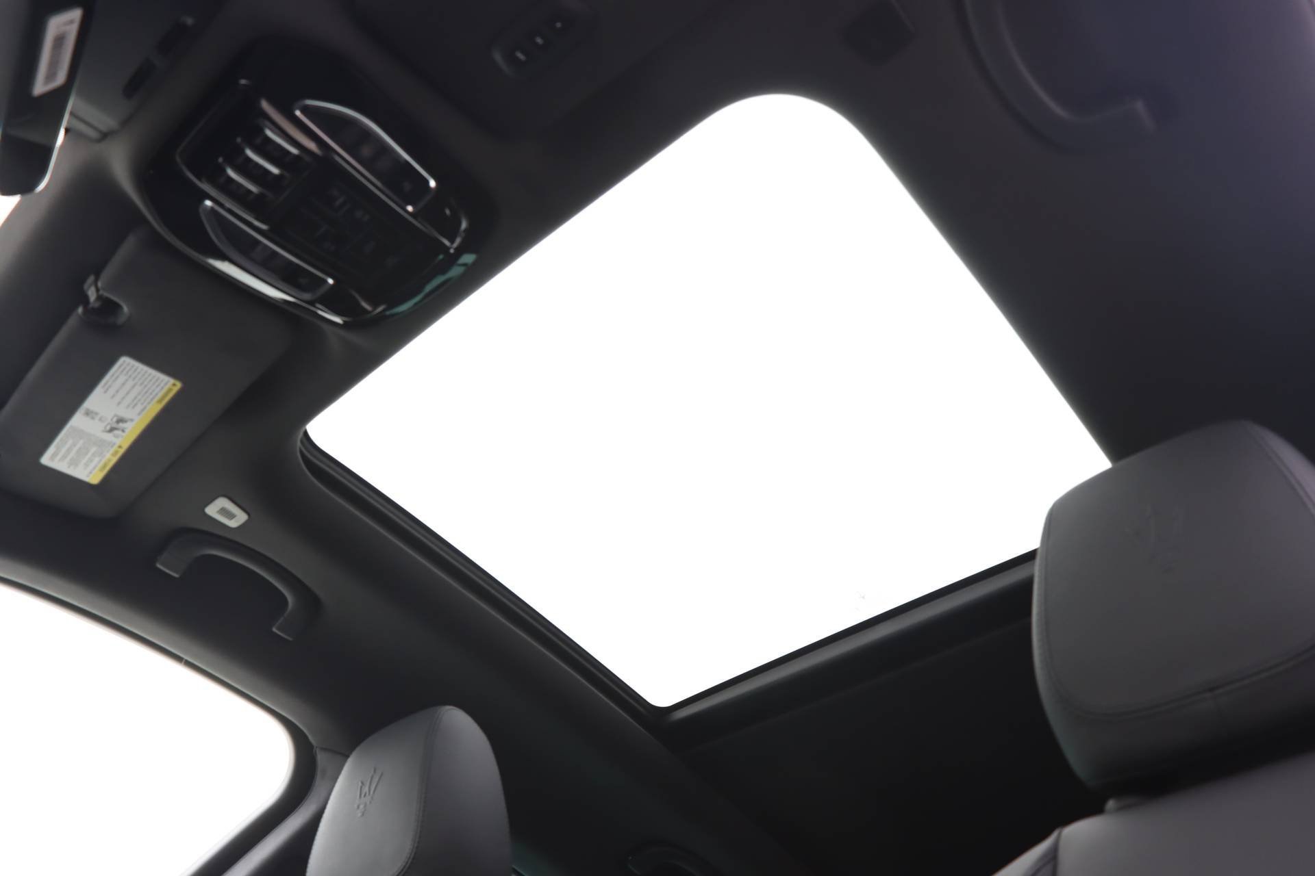 New 2024 Maserati Grecale GT image 15