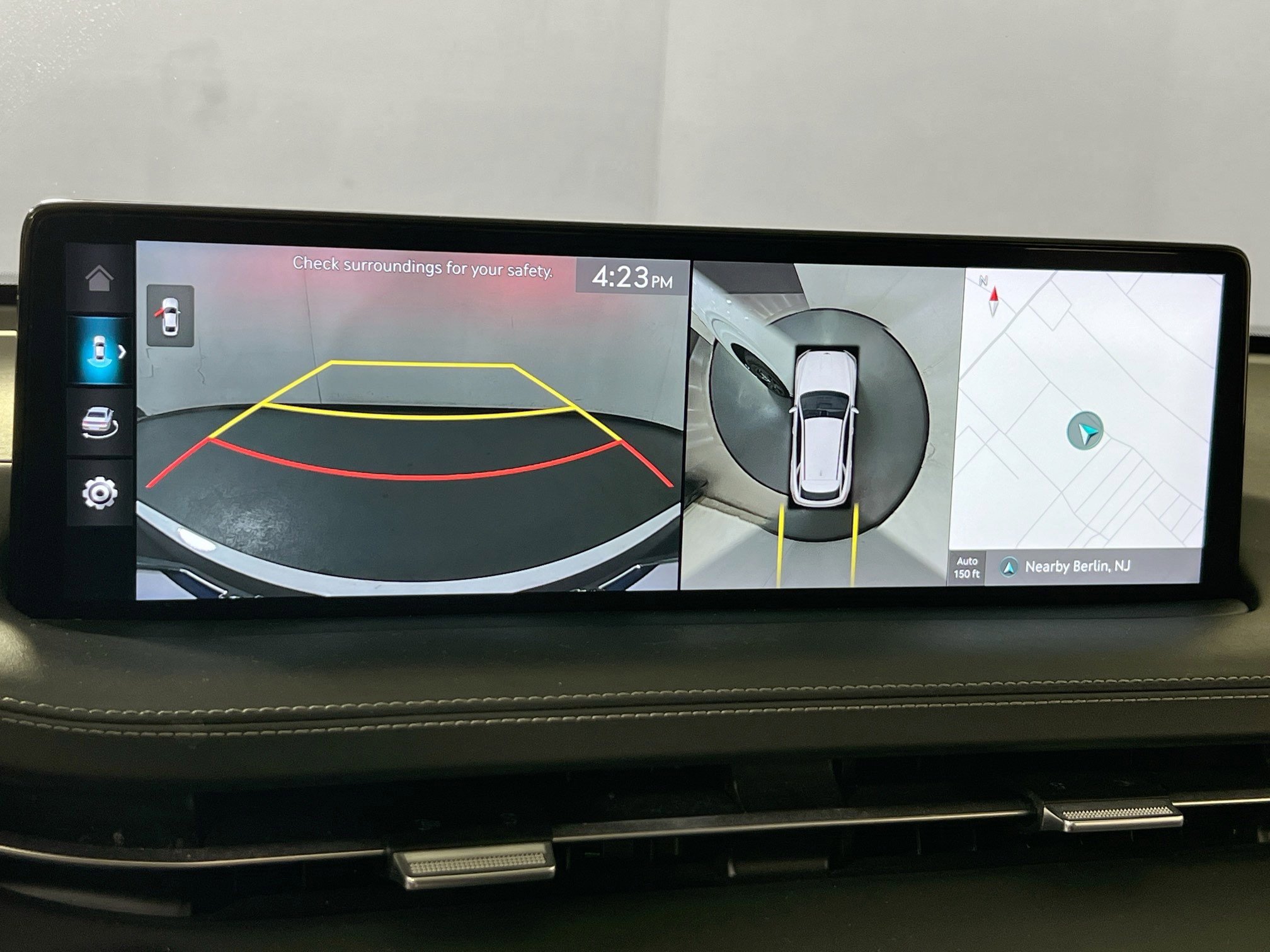 Used 2023 Genesis GV70 3.5T Sport w/ Sport Advanced Package image 14