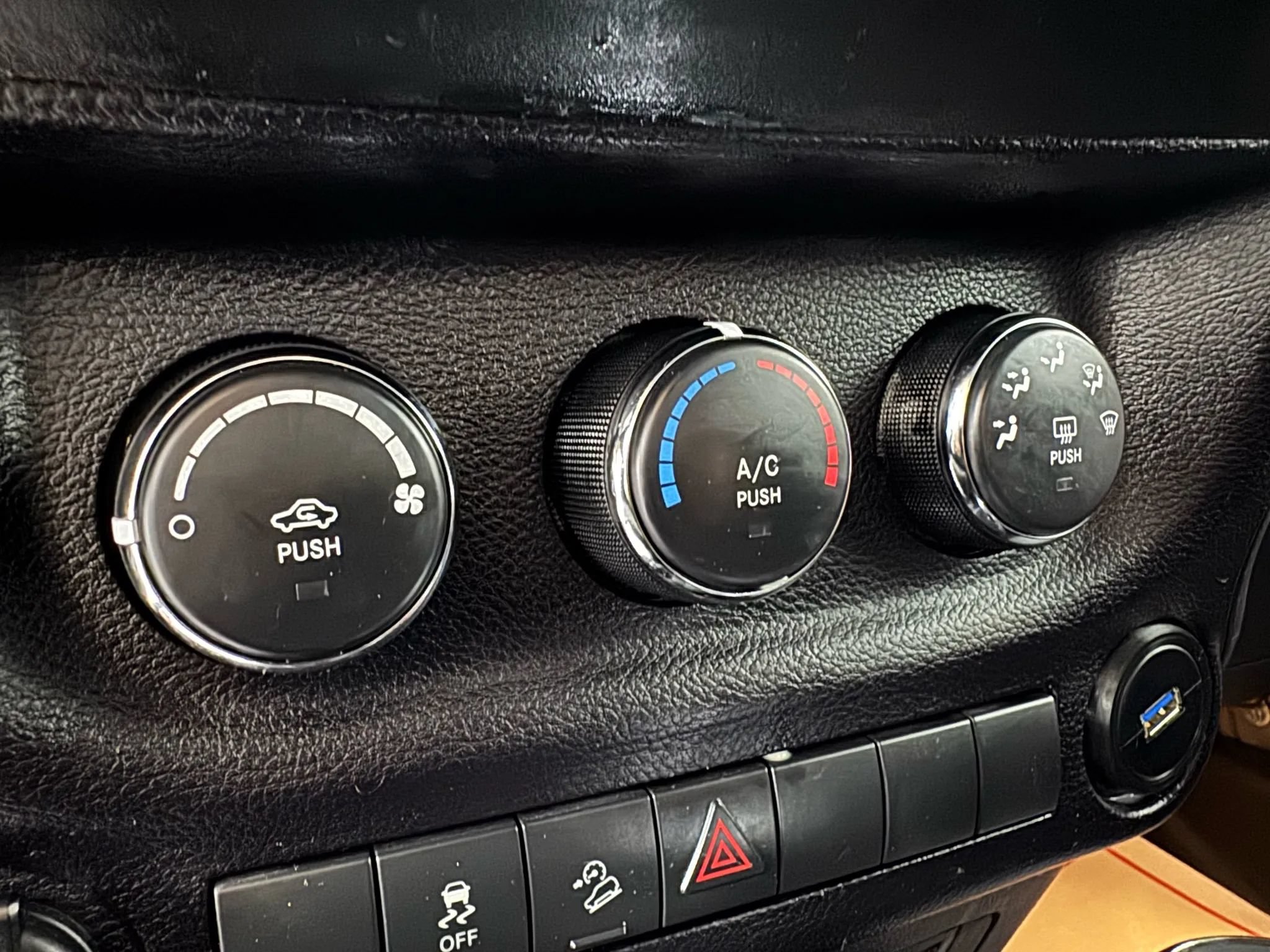Used 2015 Jeep Wrangler Sport AWD/4WD image 18