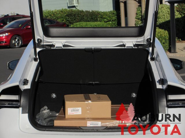 New 2026 Toyota Prius Plug-In Hybrid image 4