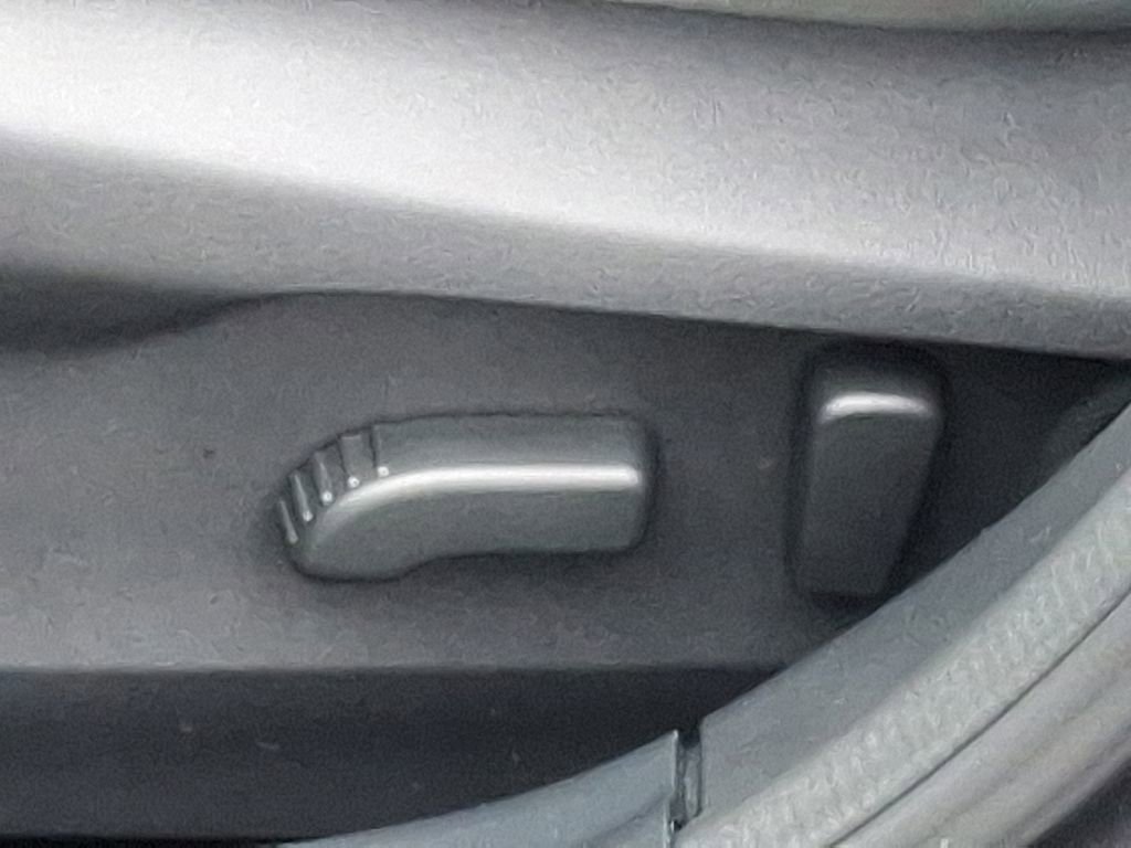 Used 2025 Subaru Legacy Limited image 25