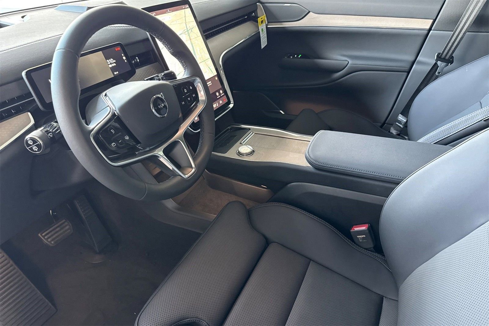 New 2025 Volvo EX90 Ultra image 11