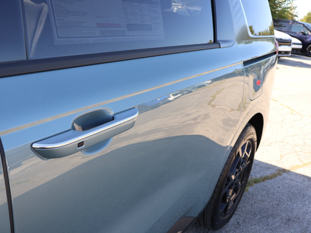 New 2027 Kia Carnival SX FWD image 12
