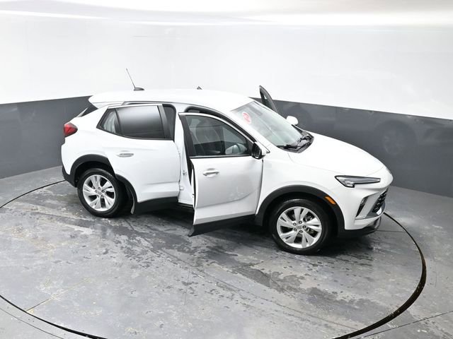 Used 2025 Buick Encore GX Preferred image 56
