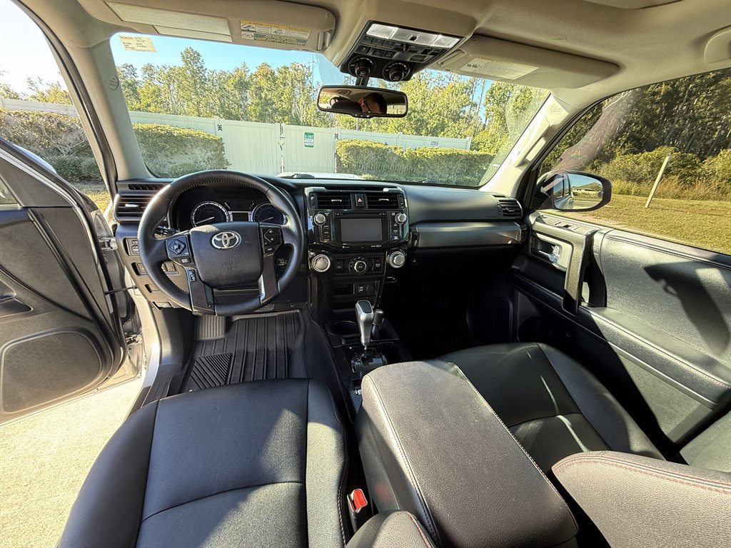 Used 2019 Toyota 4Runner TRD Off-Road Premium image 11
