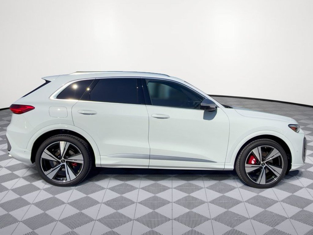 New 2026 Audi SQ5 Prestige AWD/4WD image 8