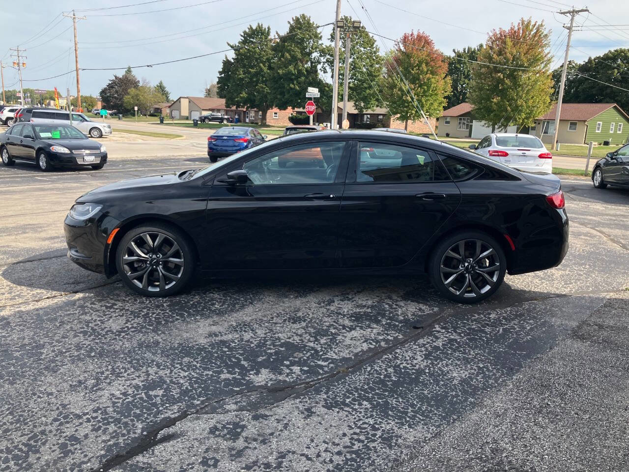 Used 2015 Chrysler 200 S w/ Comfort Group image 6