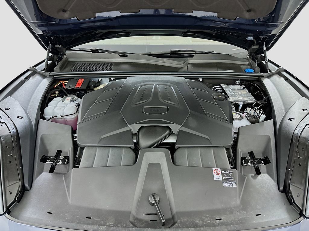 New 2025 Porsche Cayenne S image 32