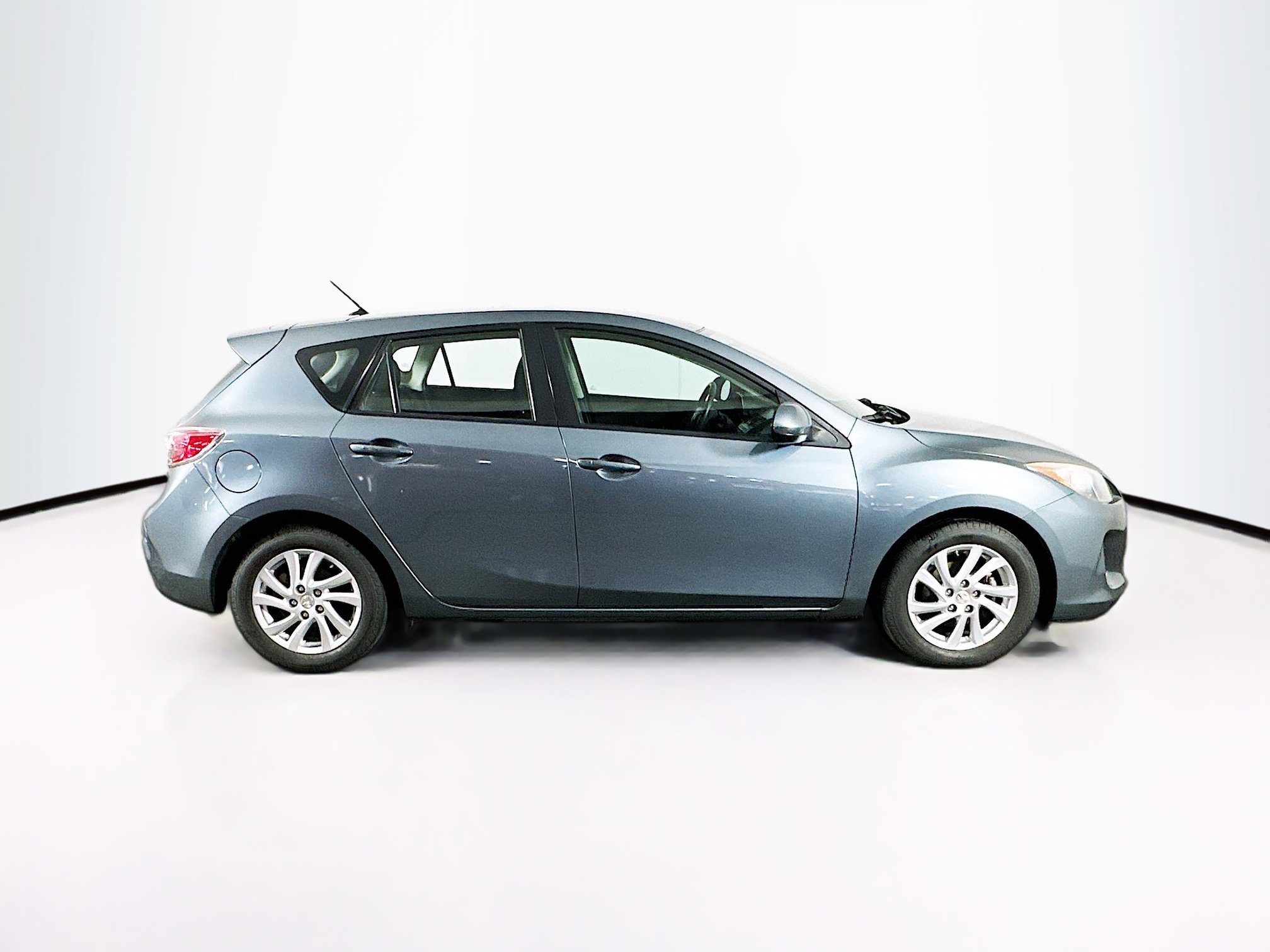 Used 2012 MAZDA MAZDA3 i Touring image 10