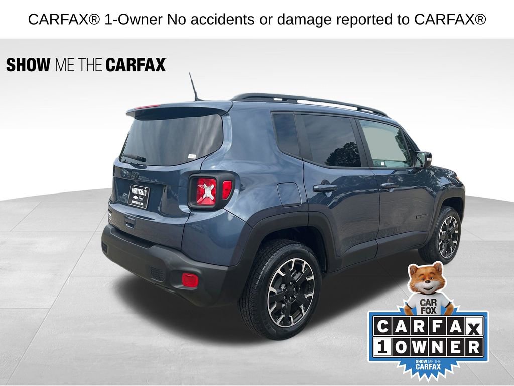 Used 2023 Jeep Renegade Latitude w/ Sun/Sound Group AWD/4WD image 3