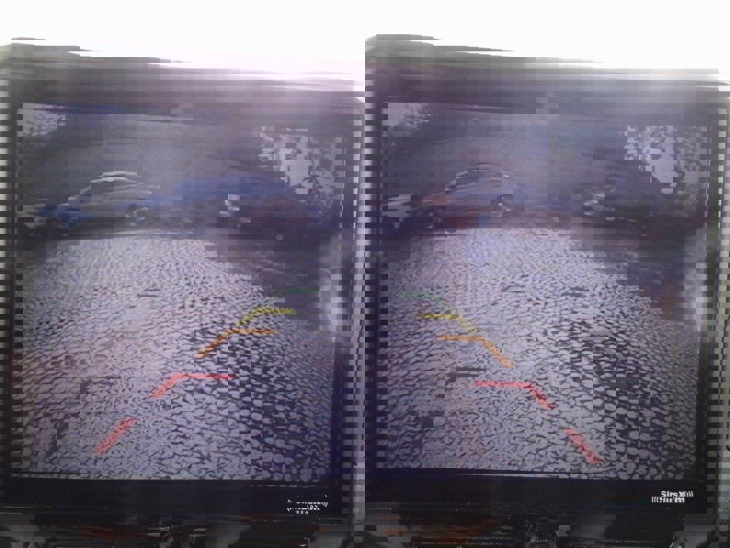 Used 2017 Jeep Wrangler Unlimited Sahara w/ Connectivity Group image 17