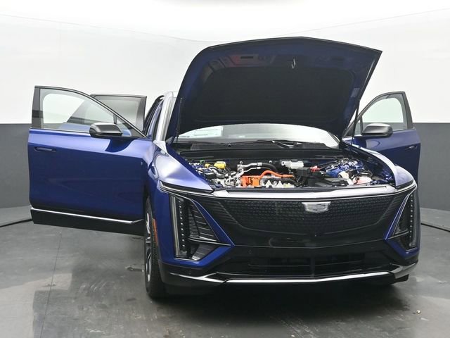 New 2026 Cadillac Lyriq Sport w/ LPO, Floor Liner Package AWD/4WD image 52