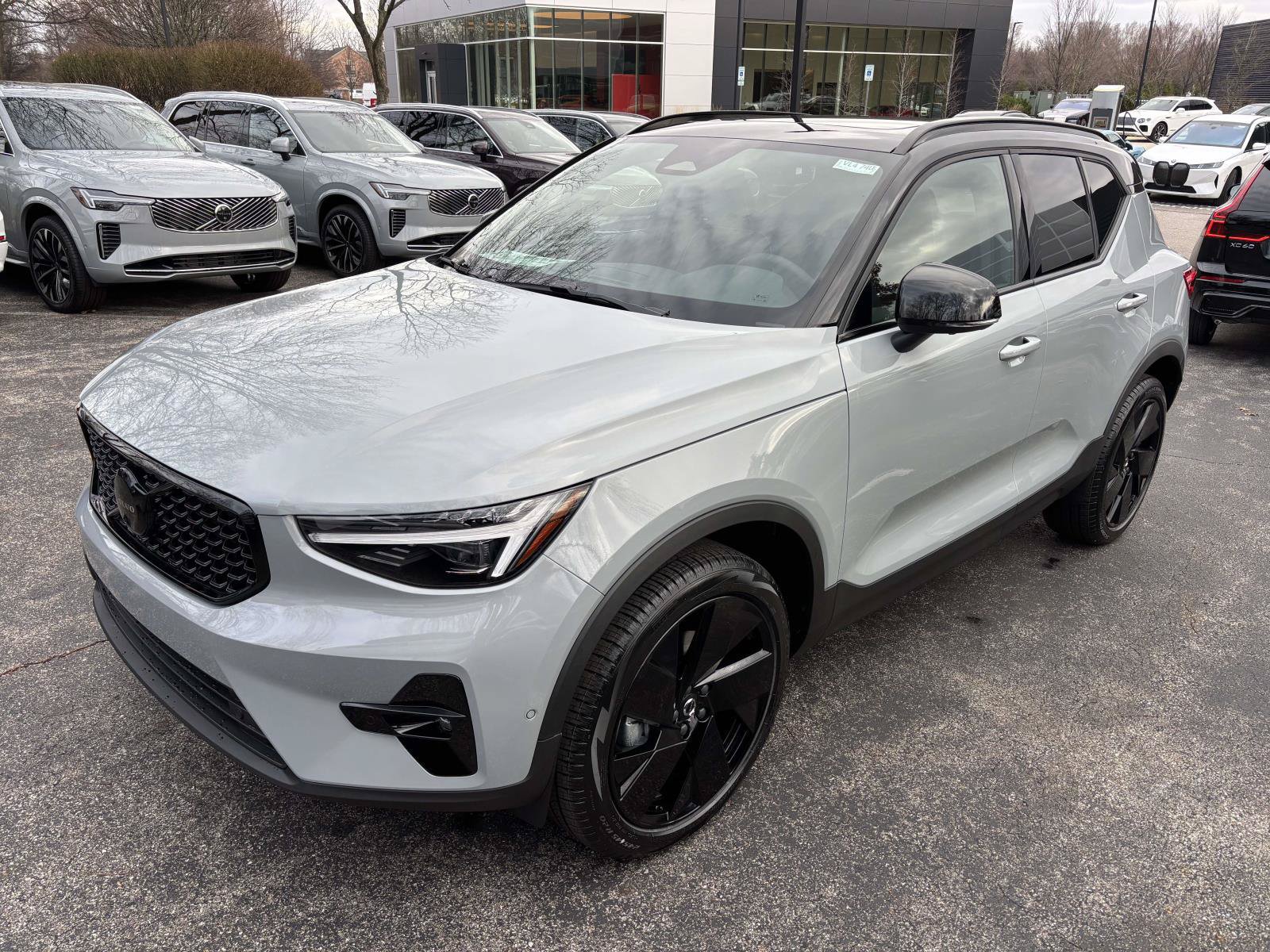 New 2026 Volvo XC40 B5 Ultra w/ Protection Package Premier AWD/4WD image 3