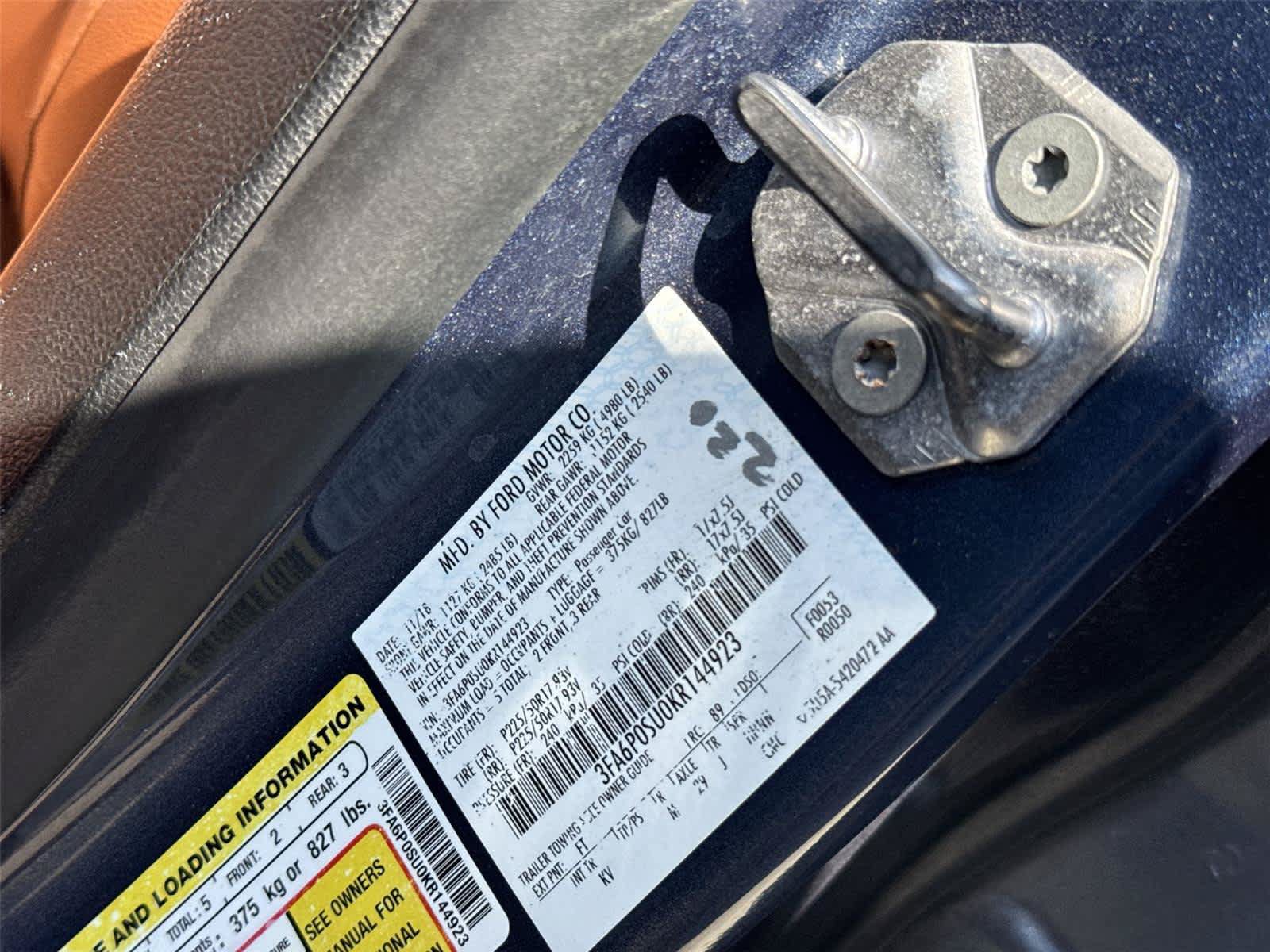 Used 2019 Ford Fusion Energi Titanium FWD image 31