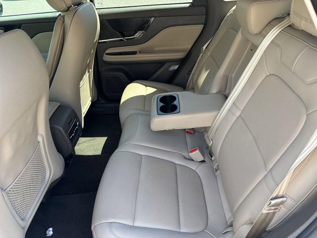 Used 2022 Lincoln Corsair Grand Touring w/ Elements Technology Bundle image 9