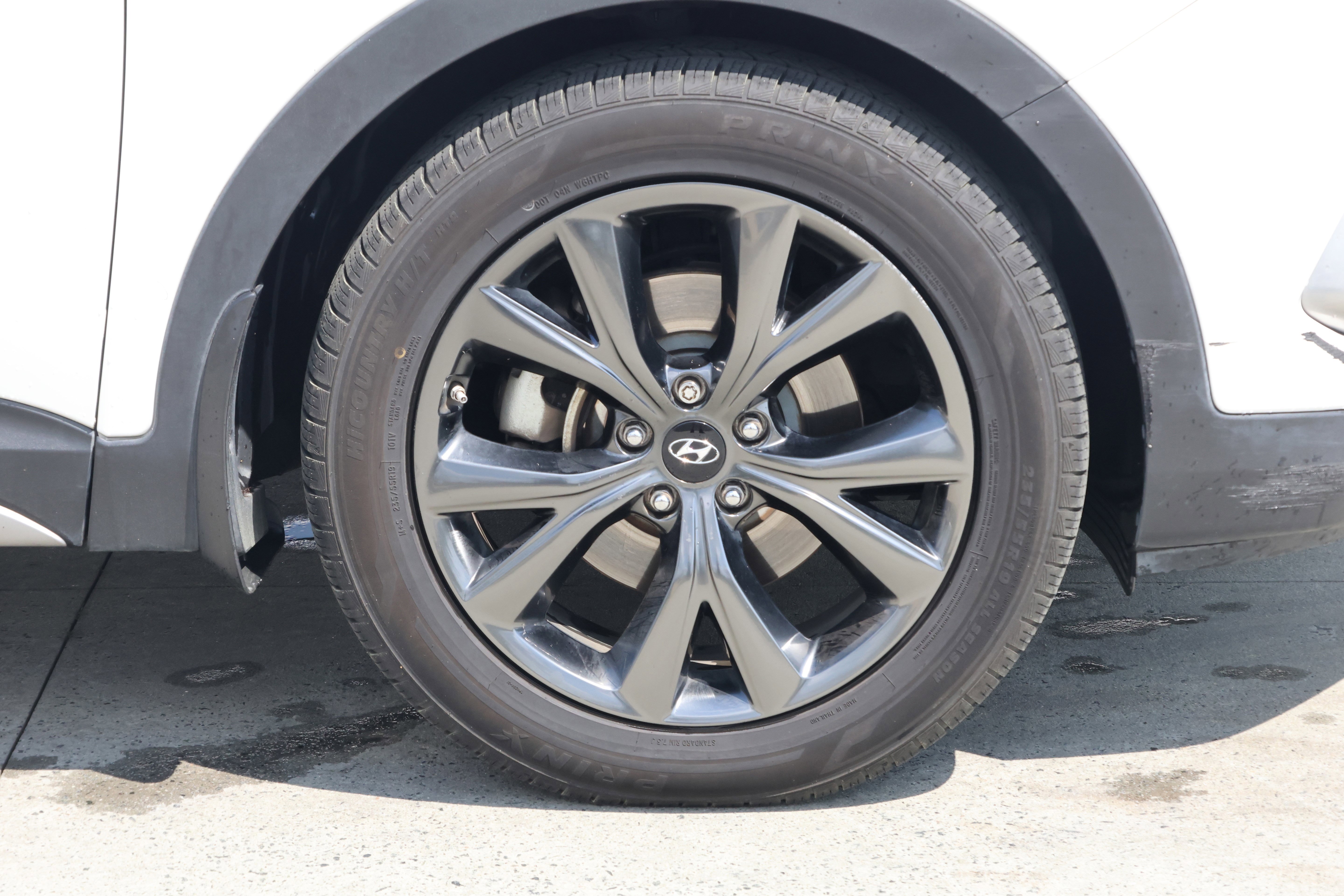 Used 2017 Hyundai Santa Fe Sport image 11