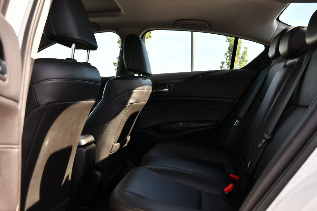 Used 2016 Acura ILX FWD image 19