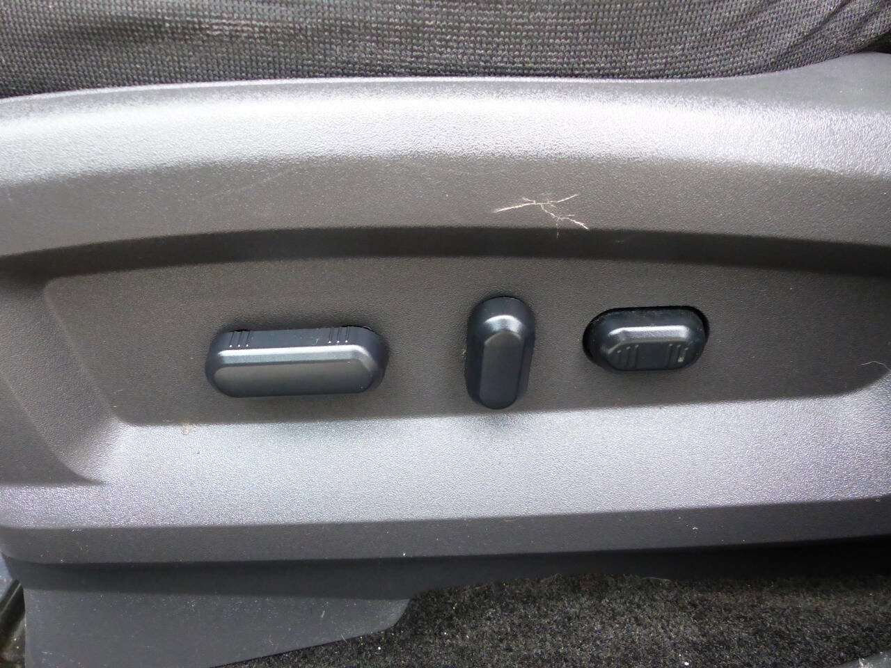 Used 2014 Ford Edge SEL image 23