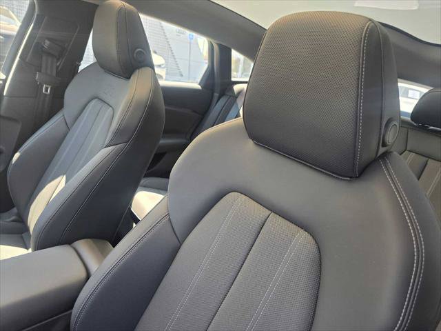 Used 2025 Audi A6 e-tron Premium Plus AWD/4WD image 24