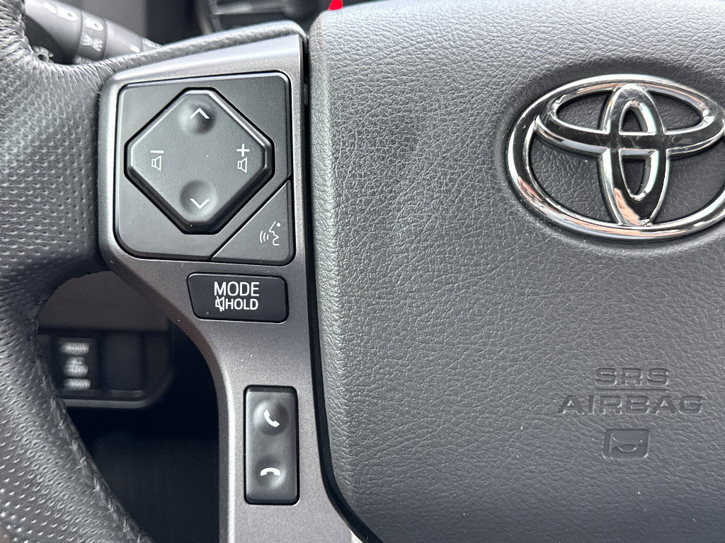 Used 2023 Toyota Tacoma TRD Off-Road w/ TRD Premium Off Road Package AWD/4WD image 17