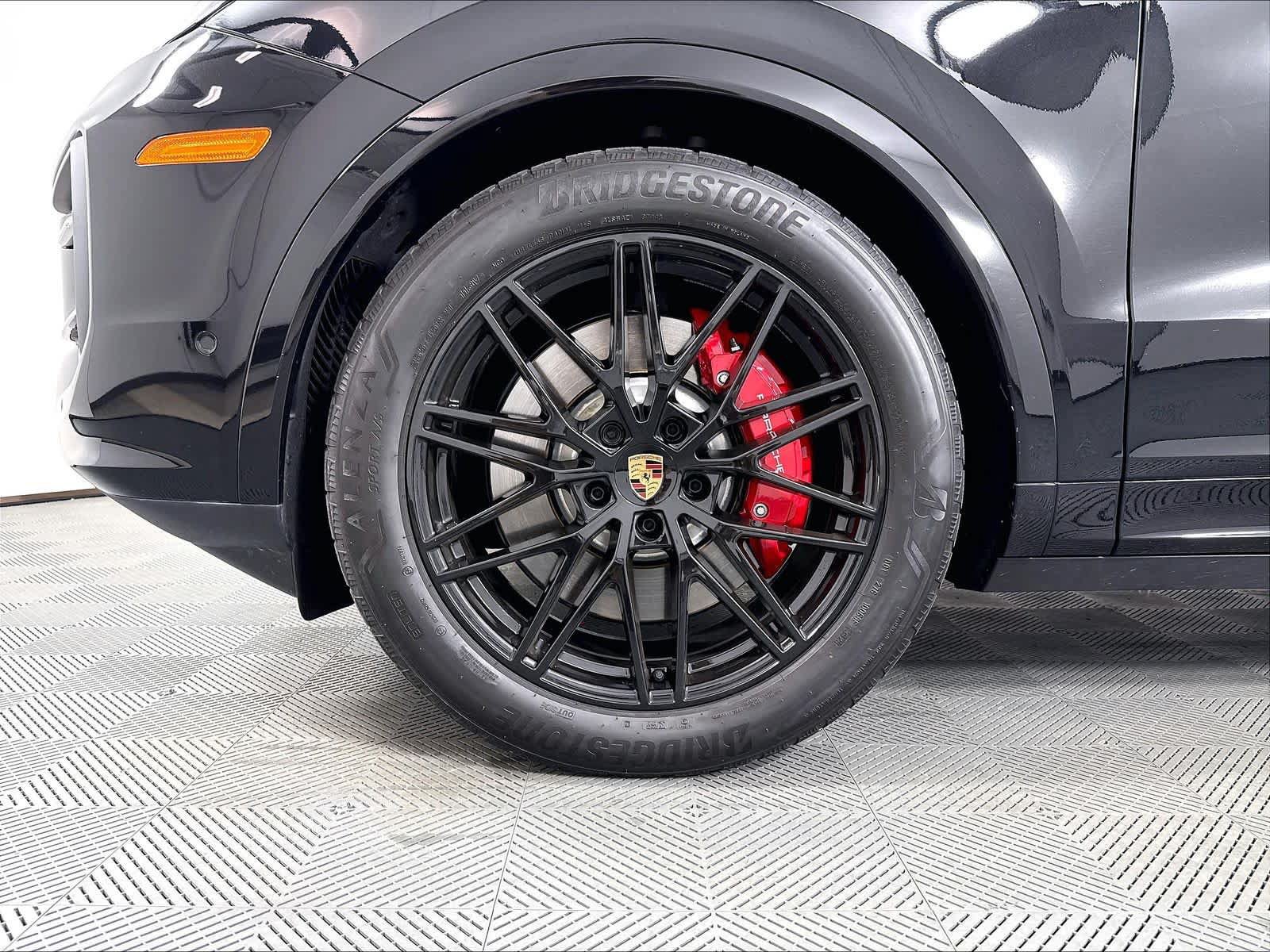 Certified 2026 Porsche Cayenne S AWD/4WD image 11