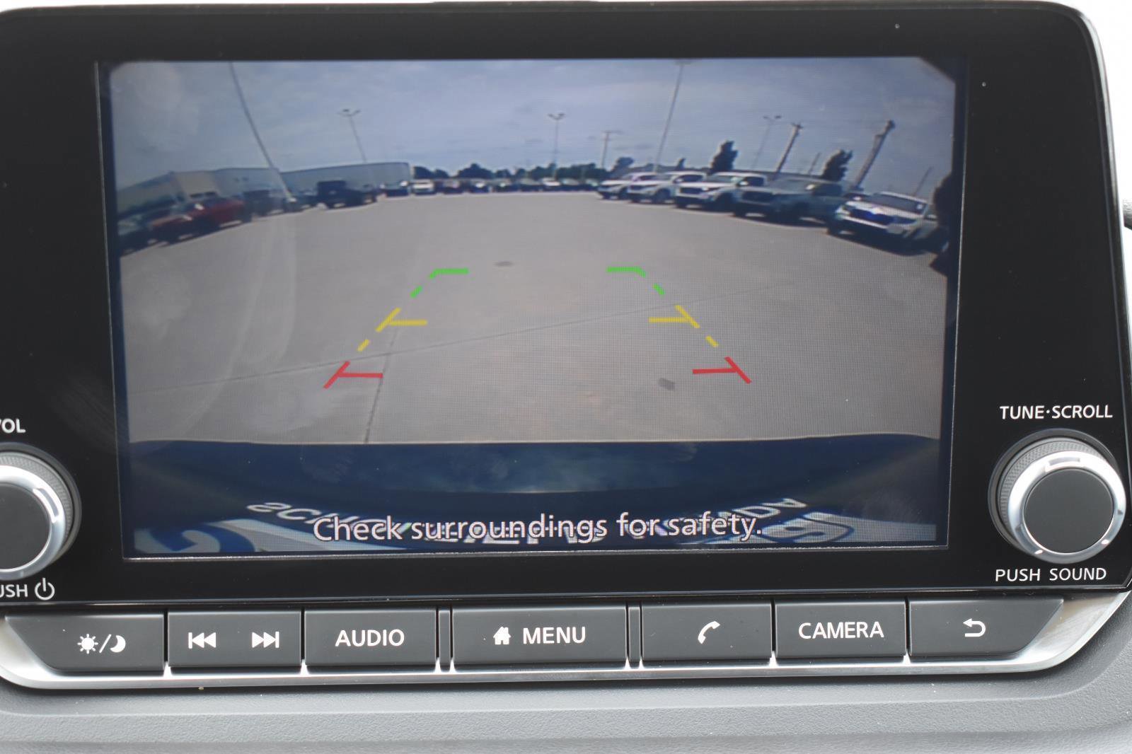 Used 2025 Nissan Rogue SV FWD image 5